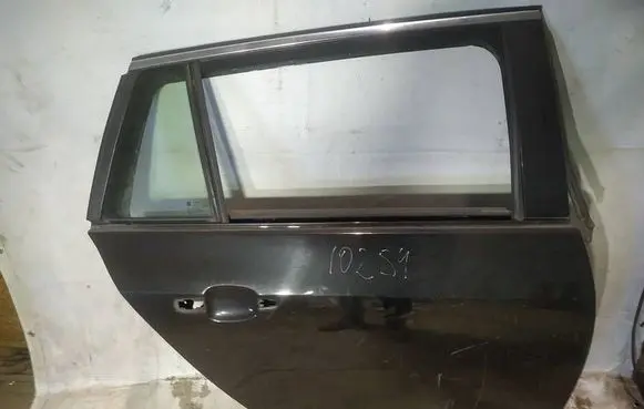 Opel Insignia A Rear door juodos