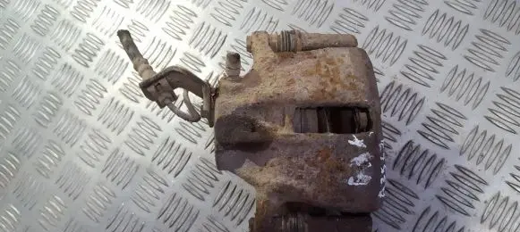 Volkswagen PASSAT B3 Front brake caliper