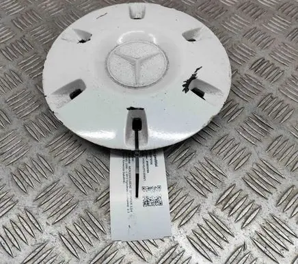 Mercedes-Benz Sprinter W906 R20 wheel hub/cap/trim A9064010025