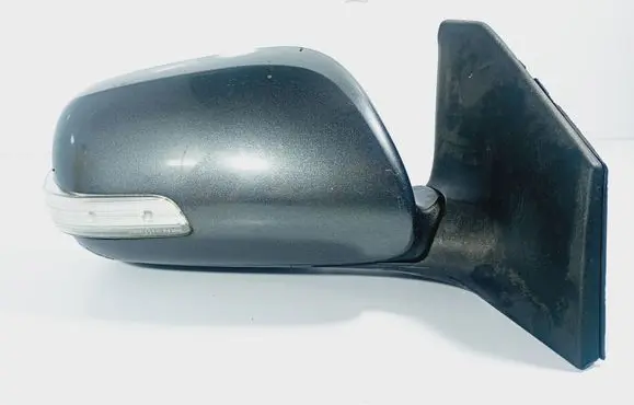 Toyota Avensis T250 Front door electric wing mirror E11020058 E11016057