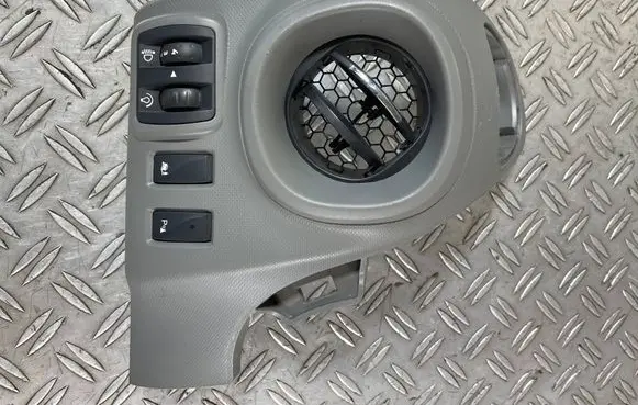 Renault Trafic III (X82) Dashboard side air vent grill/cover trim 683112651R