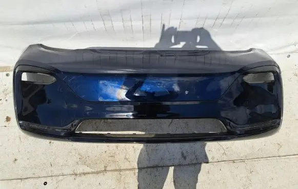 BMW i3 Front bumper 7462274-05