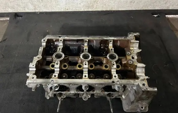 Audi A6 S6 C7 4G Engine head 06E103404M