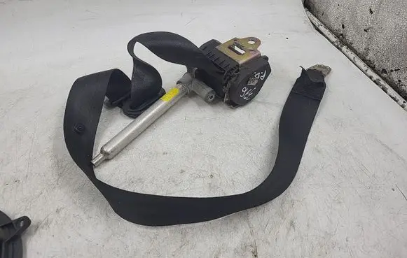 Audi A4 S4 B5 8D Front seatbelt 
