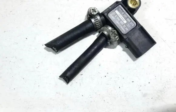 Mercedes-Benz E W212 Air pressure sensor 0281006279 a6429050100