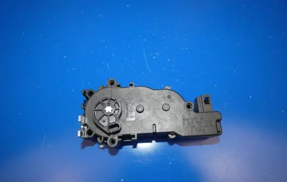 Mercedes-Benz GLA W156 X156 Tailgate/trunk/boot lift motor A2047500060 6NW00942400