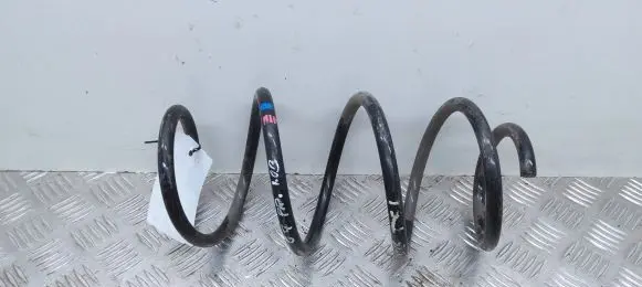 Volkswagen Golf VII Front coil spring