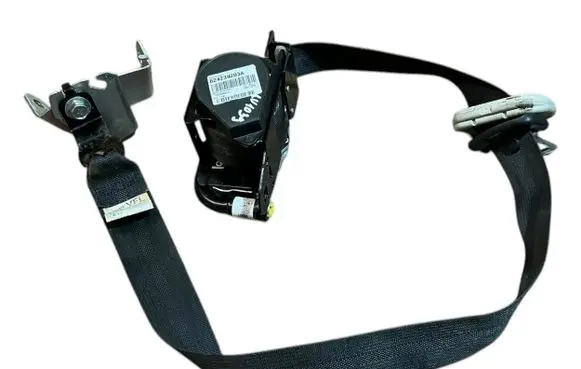 Nissan Leaf I (ZE0) Front seatbelt 624239203A 101X090
