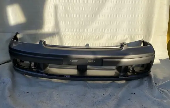 Subaru Legacy Front bumper ...