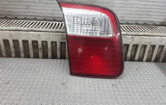 Subaru Forester SG Tailgate rear/tail lights 22620697
