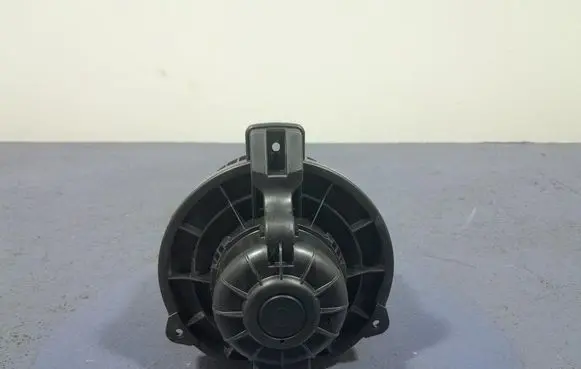 Hyundai i40 Heater fan/blower B30883-0510
