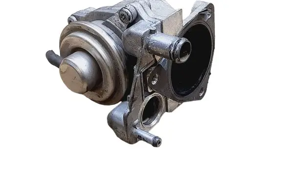 Iveco Daily 35 - 40.10 EGR valve 504121701