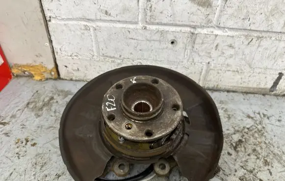 BMW 1 F20 F21 Rear wheel hub
