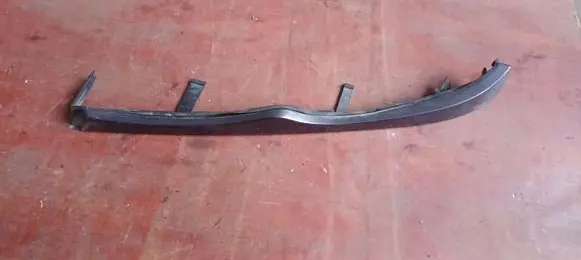 BMW 3 E46 Under headlight/headlamp trim 11460913