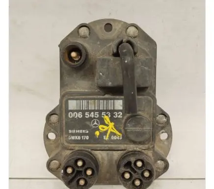 Mercedes-Benz E W124 Ignition amplifier control unit 0065455332 A0065455332