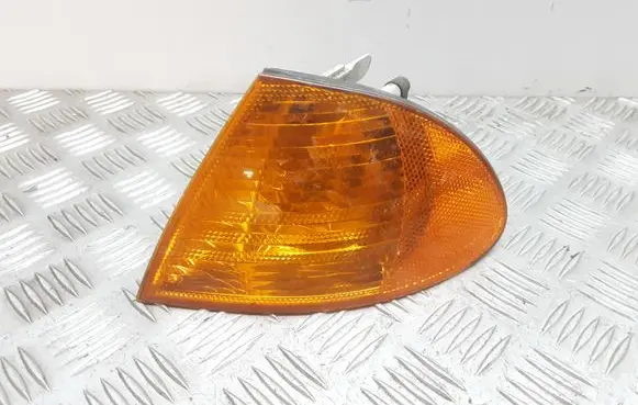 BMW 3 E46 Front indicator light 1315106140