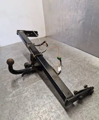 Volvo V60 Tow bar set 31359732 C7K1A