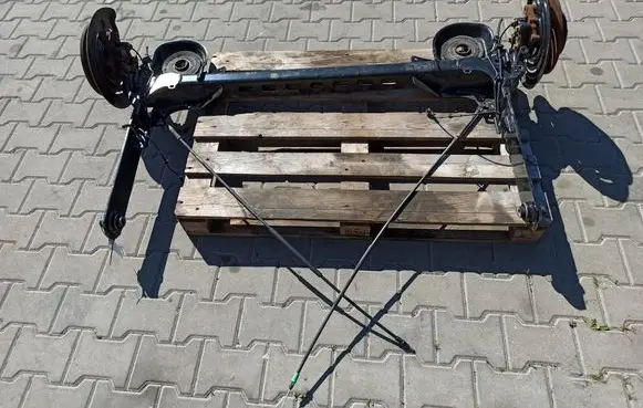 Renault Trafic III (X82) Rear axle beam 93868595
