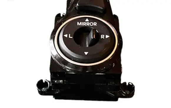 Hyundai i40 Wing mirror switch 39R4801230