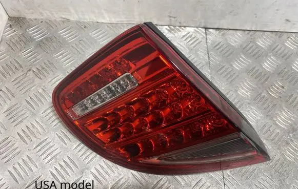 Porsche Cayenne (92A) Tailgate rear/tail lights 7P5945093L