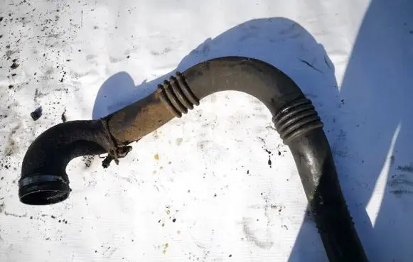 Opel Vivaro Intercooler hose/pipe