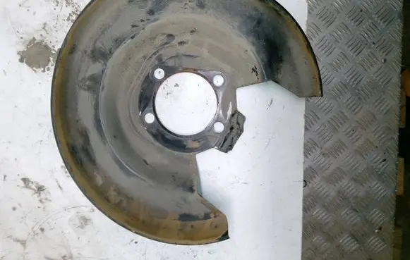Toyota Prius (XW50) Rear brake disc plate dust cover