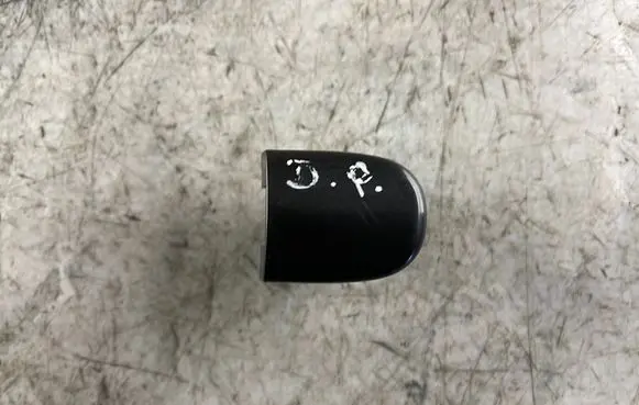 Volkswagen PASSAT B5.5 Front door handle cover 