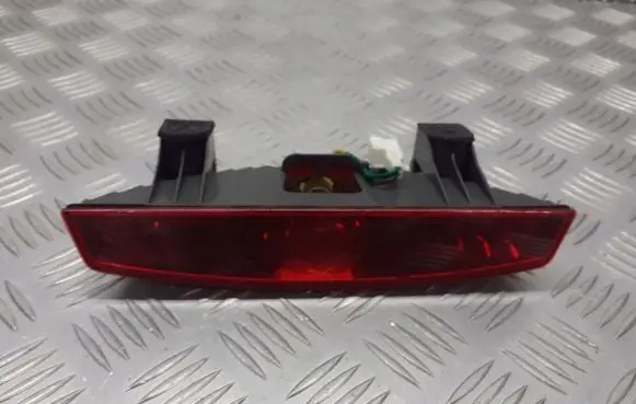 KIA Rio Third/center stoplight 927501G2