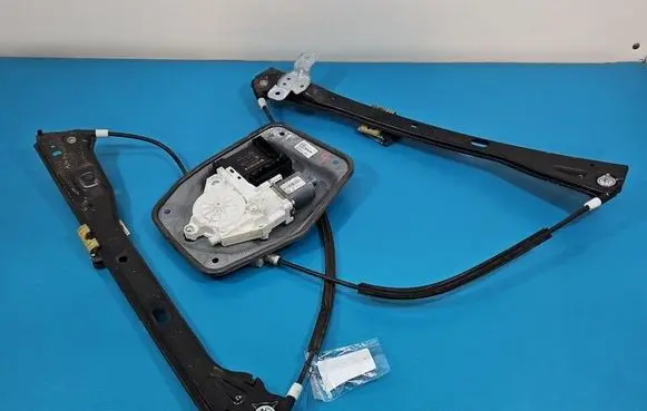 Volkswagen Golf V Front door window regulator with motor 1K0959793C IMPRK1575495
