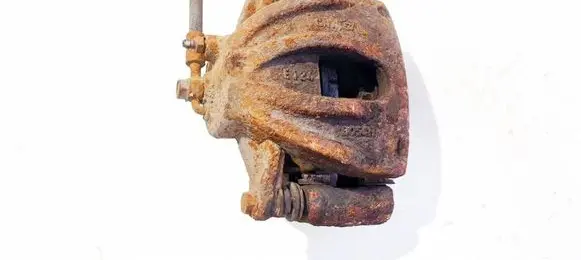 Toyota Avensis T250 Front brake caliper