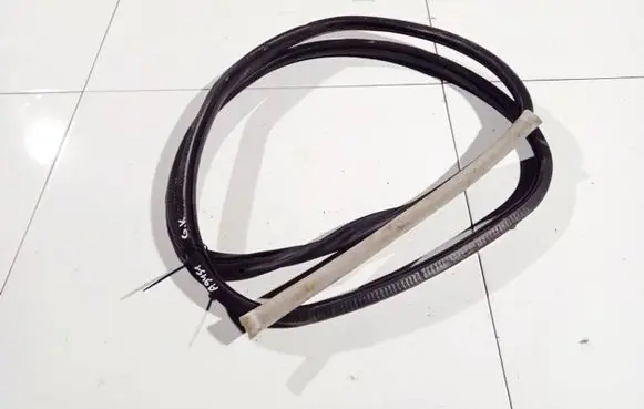 Audi A4 S4 B5 8D Rubber seal rear door 