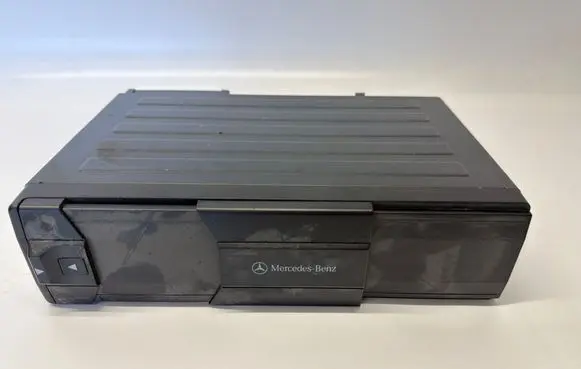 Mercedes-Benz CL C215 CD/DVD changer A0028207989