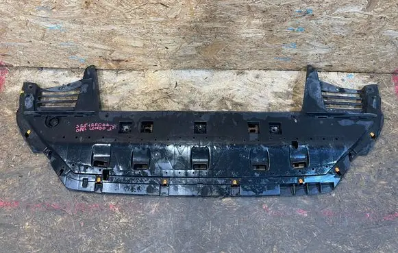 Opel Combo E Front bumper skid plate/under tray 9825323580 S2512F066-Z