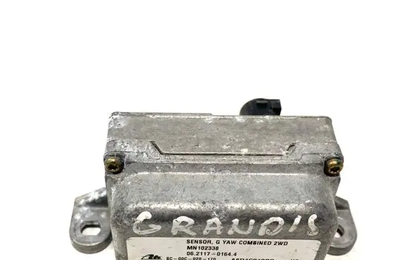 Mitsubishi Grandis ESP acceleration yaw rate sensor 06211701644 MN102338 SC00C020170