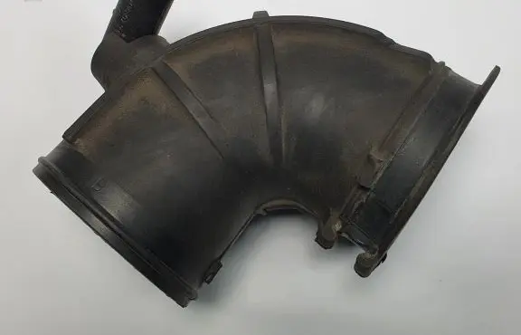 Volvo S40, V40 Air intake duct part