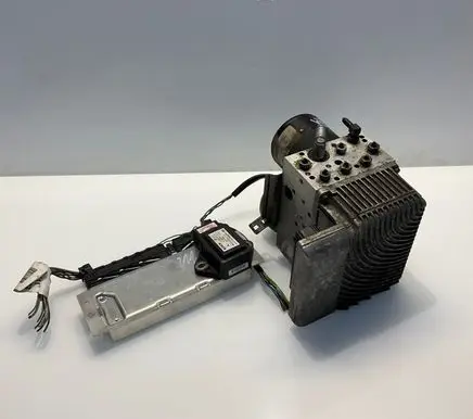 Mercedes-Benz E W211 ABS Pump A0054318112 0265250098 003711