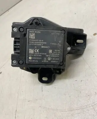 Tesla Model X Distronic sensor radar 110864700D 2014DJ6494 202LSE009