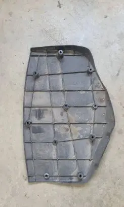 Maserati Ghibli Engine splash shield/under tray 670004358