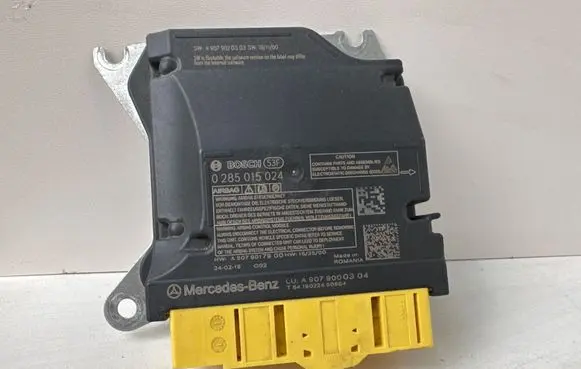 Mercedes-Benz Sprinter W907 W910 Airbag control unit/module A9079000304 A9079020303 0285015024