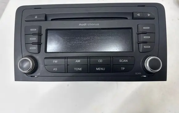 Audi A3 S3 8P Radio/CD/DVD/GPS head unit 7647251380 8P0035152C AUZ1Z2G9184045
