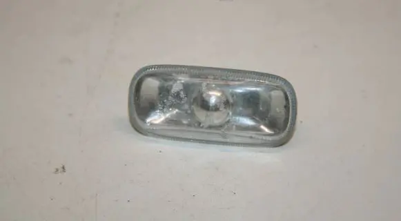 Audi A6 S6 C5 4B Front fender indicator light 8e0949127