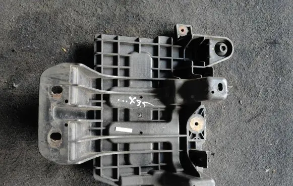 Hyundai ix35 Battery tray 371502S200
