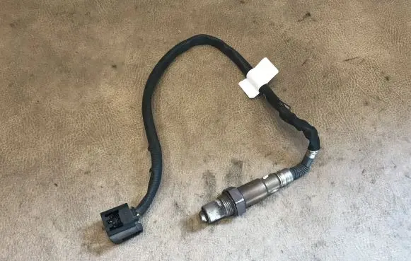 BMW 7 F01 F02 F03 F04 Lambda probe sensor 7576673