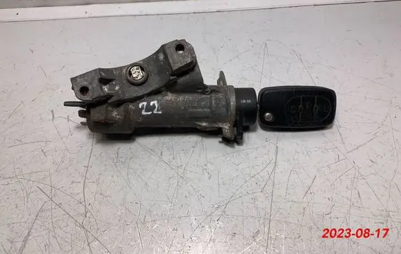 Audi A6 S6 C5 4B Ignition lock 4B0905851C