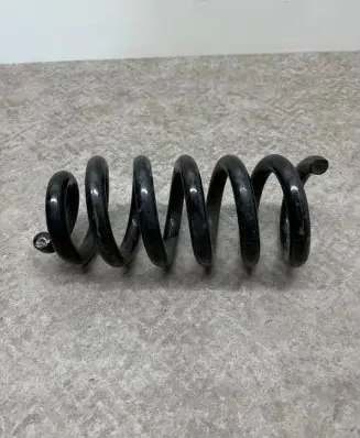 Mercedes-Benz C AMG W205 Rear coil spring