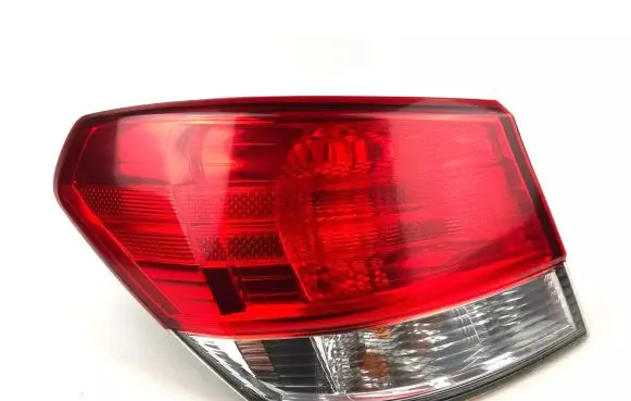 Subaru Legacy Rear/tail lights 22020068