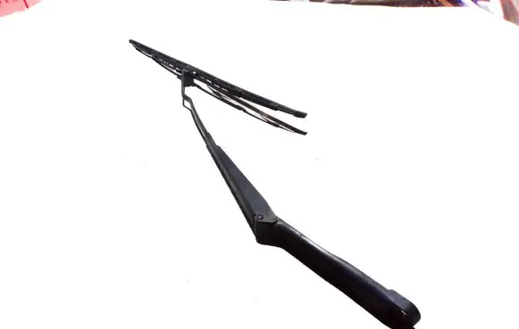 Volkswagen Transporter - Caravelle T4 Front wiper blade arm 701955409A