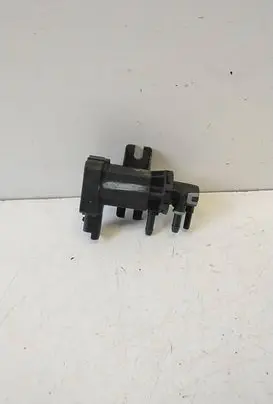 Peugeot 3008 I Turbo solenoid valve 9674084680