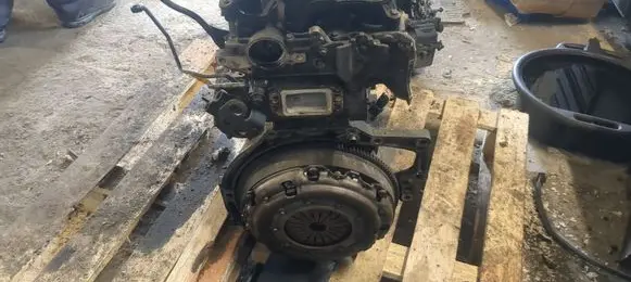 BMW 5 E60 E61 Engine DV6