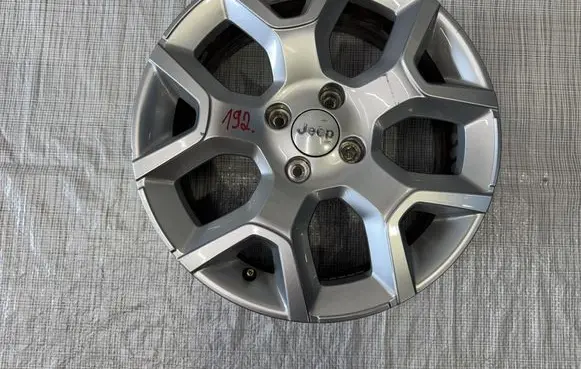 Jeep Avenger R19 alloy rim 52197382